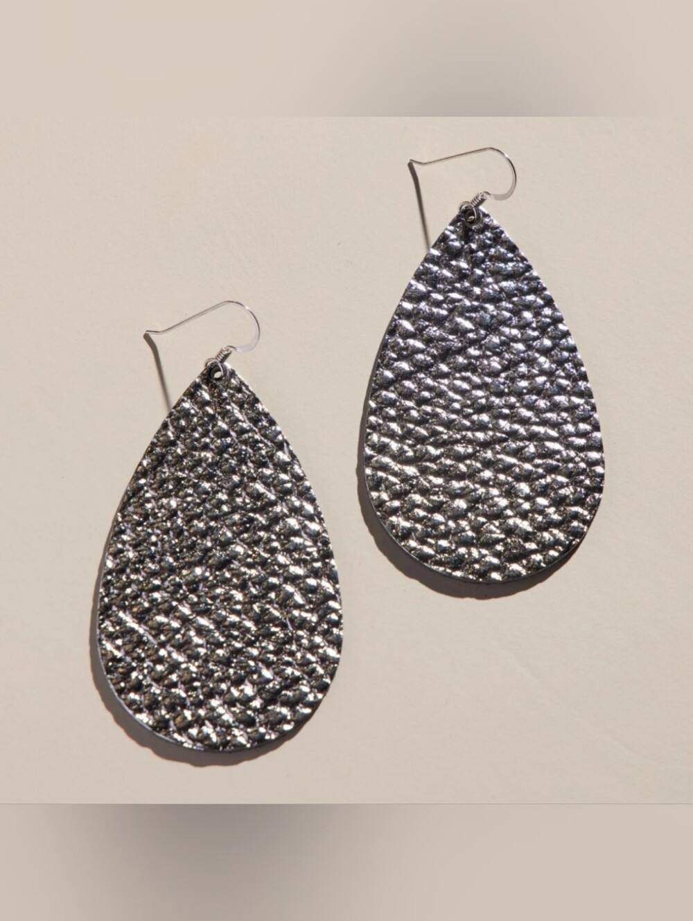Nickel & Suede Metallic Hammered Silver Teardrop Earrings